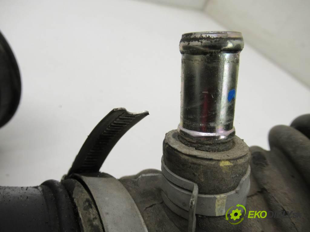 Isuzu D-MAX I  2010 100 kW 2010 2.5TD 136KM 02- 2500 Rúra hadice trubka vzduchu 898000986 (Hadice chlazení vzduchu)