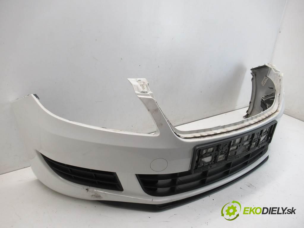 Skoda Fabia II  2013 63 kW KOMBI 5D 1.2TSI 86KM 10-14 1200 Nárazník predný  (Ostatné)