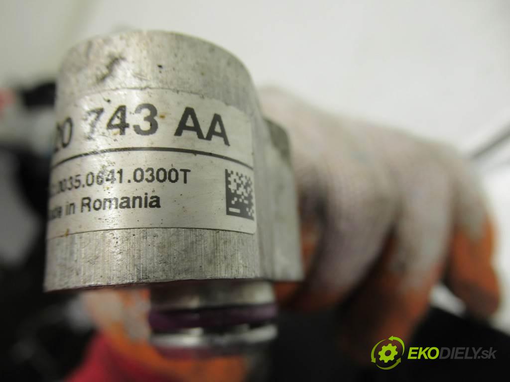 Skoda Fabia II    KOMBI 5D 1.2TSI 86KM 10-14  rúrka klimatizácie 6R1820743AA (Rúrky klimatizácie)