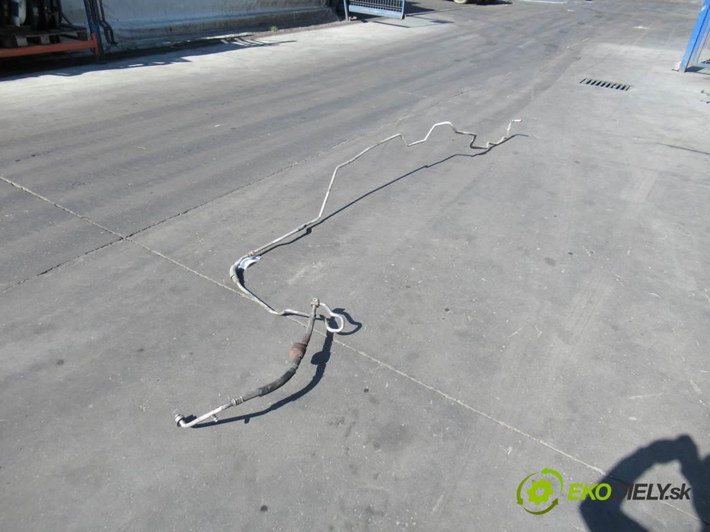 Chrysler Town & Country    Voyager IV LIFT 3.8B V6 218KM 01-07  rúrka klimatizácie  (Rúrky klimatizácie)