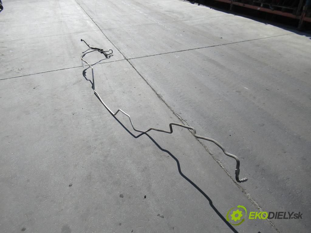 Chrysler Town & Country    Voyager IV LIFT 3.8B V6 218KM 01-07  rúrka klimatizácie  (Rúrky klimatizácie)