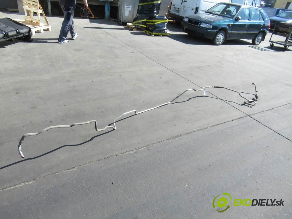 Chrysler Town & Country    Voyager IV LIFT 3.8B V6 218KM 01-07  rúrka klimatizácie  (Rúrky klimatizácie)