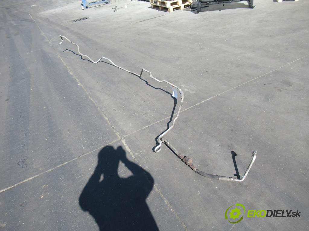 Chrysler Town & Country    Voyager IV LIFT 3.8B V6 218KM 01-07  rúrka klimatizácie  (Rúrky klimatizácie)