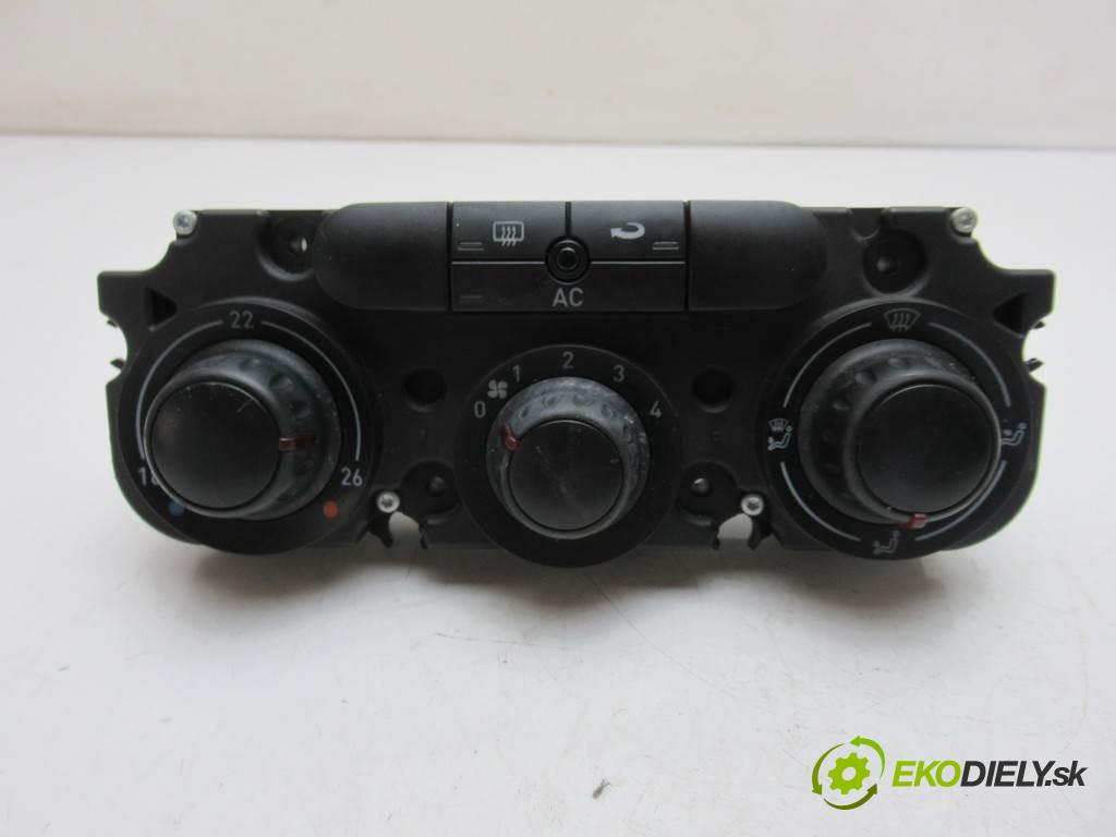 Seat Leon II  2007 77KW HATCHBACK 5D 1.9TDI 105KM 05-09 1900 Panel ovládania kúrenia 5P0820047K (Prepínače, spínače, tlačidlá a ovládače kúrenia)