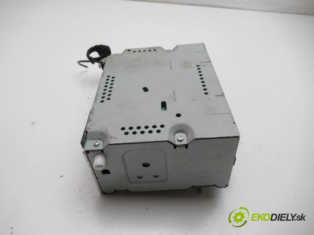 FORD FOCUS III 2010 - 2022    1.5 TDCi 70 kW [95 KM] olej napędowy 2014 - 2017  RADIO BM5T-18C815-DT (Audio zariadenia)