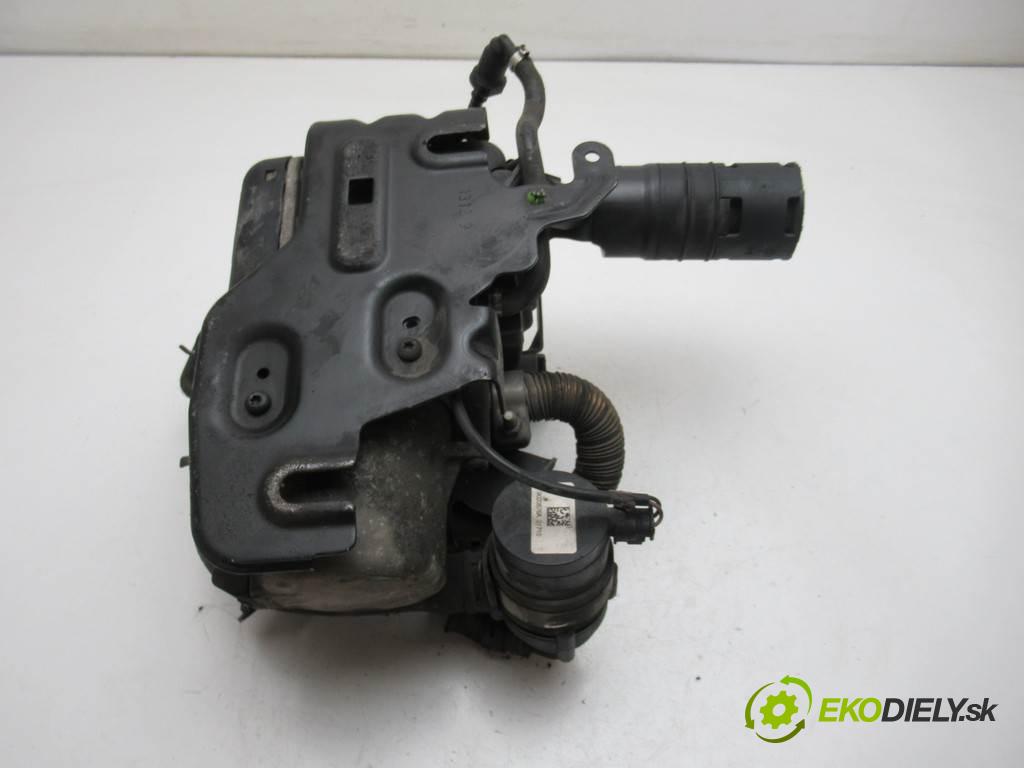 Volkswagen Touran  2010 77 kW LIFT 1.9TDI 105KM 06-10 1900 Webasto 1K0815065AG (Webasto ohřívače)