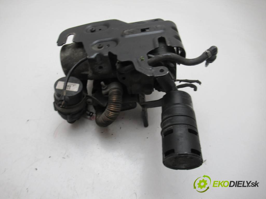 Volkswagen Touran  2010 77 kW LIFT 1.9TDI 105KM 06-10 1900 Webasto 1K0815065AG (Webasto ohřívače)