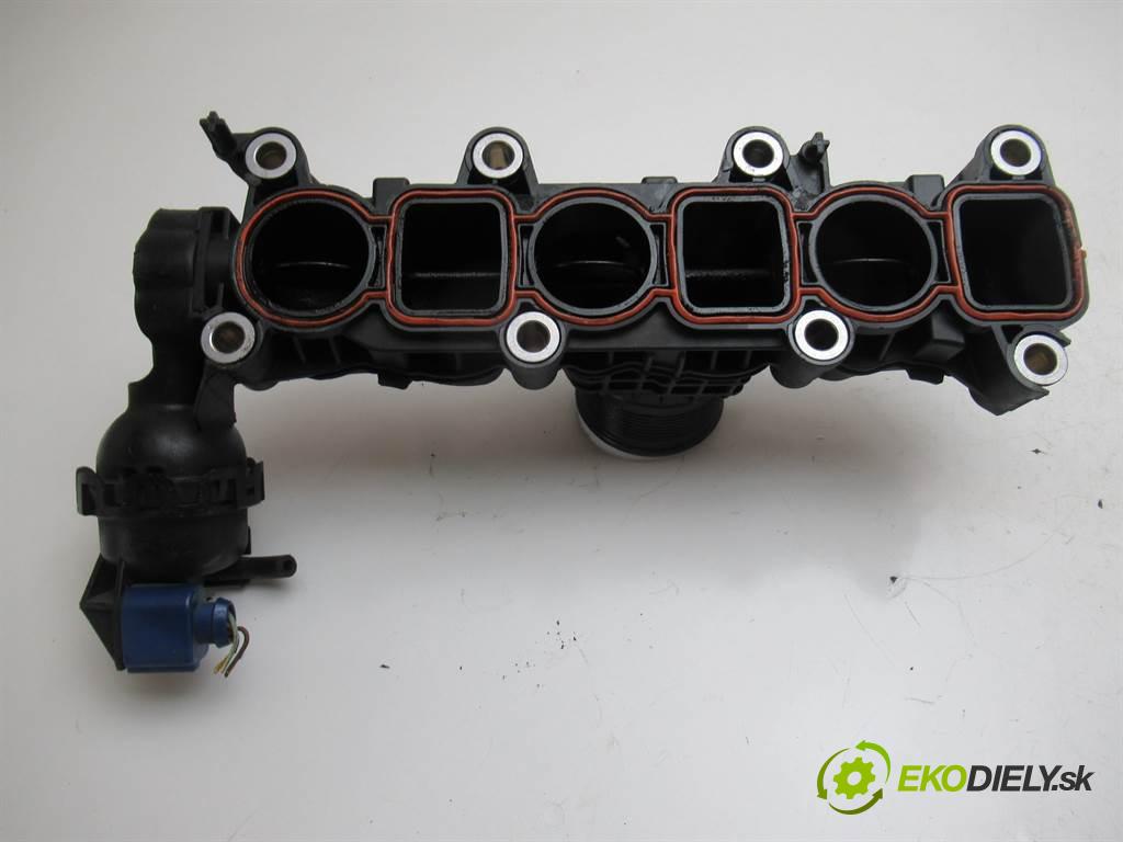 Seat Toledo IV  2016  LIFT 1.4TDI 90KM 12-18 1400 potrubí sání 04B129709B (Sací potrubí)