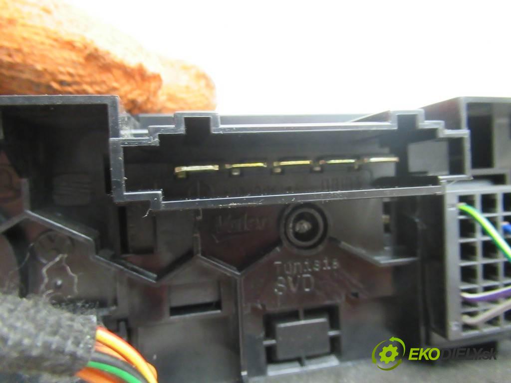 Seat Toledo IV  2016  LIFT 1.4TDI 90KM 12-18 1400 Panel ovládania kúrenia 6P0820045B (Prepínače, spínače, tlačidlá a ovládače kúrenia)