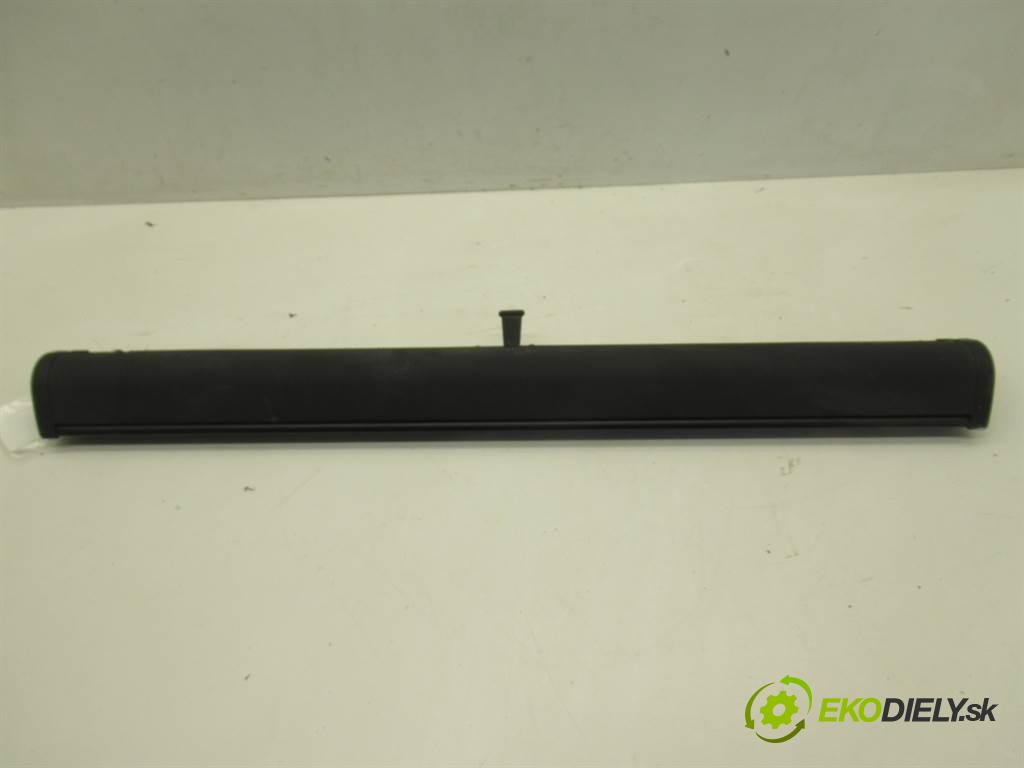 Audi A6 C5  1998 121 kW KOMBI 5D 2.4B 165KM 97-04 2400 Roleta sieťka 4B9861691A (Ostatné)