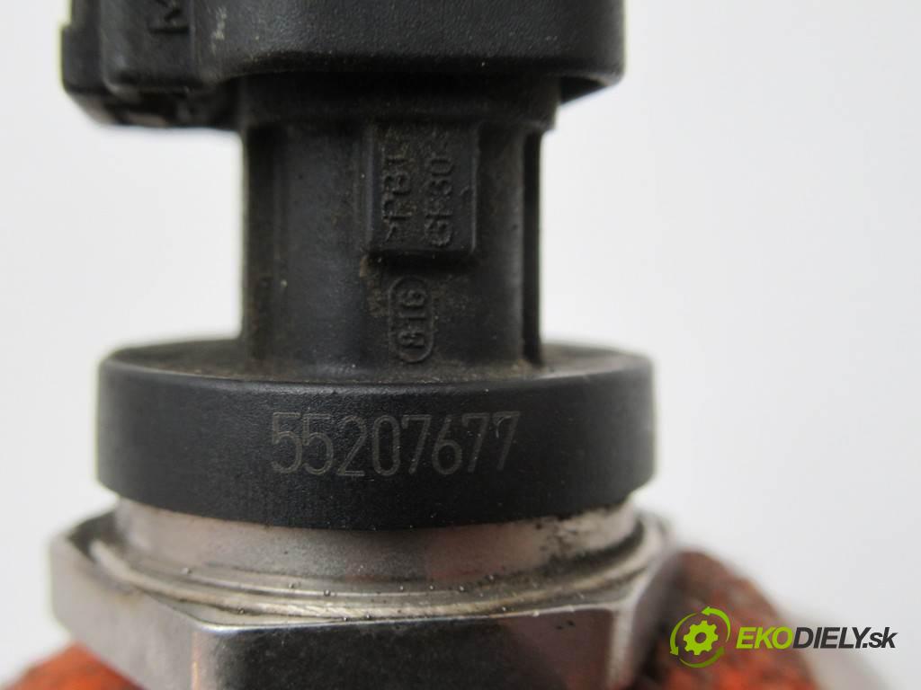 Opel Zafira B  2007 88 kW 1.9CDTI 120KM 05-14 1900 Snímač tlaku paliva 55207677 (Snímače)