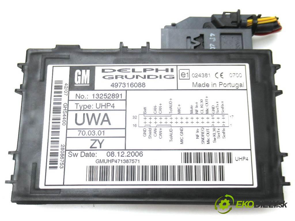 Opel Zafira B    1.9CDTI 120KM 05-14  Modul bluetooth 13252891 (Ostatné)