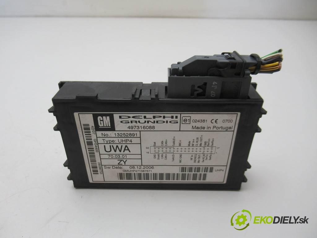 Opel Zafira B    1.9CDTI 120KM 05-14  Modul bluetooth 13252891 (Ostatné)