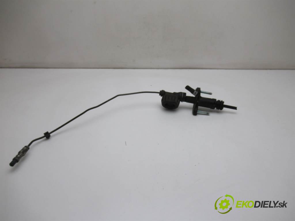 Opel Vectra C  2003 92 kW GTS LIFTBACK 2.2DTI 125KM 02-08 2200 Spojkový valec pumpa spojky 24412670 (Valce a ložiská)