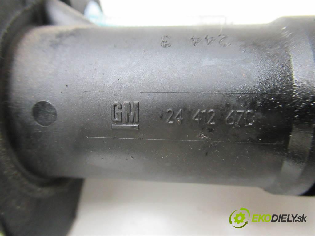Opel Vectra C  2003 92 kW GTS LIFTBACK 2.2DTI 125KM 02-08 2200 Spojkový valec pumpa spojky 24412670 (Valce a ložiská)