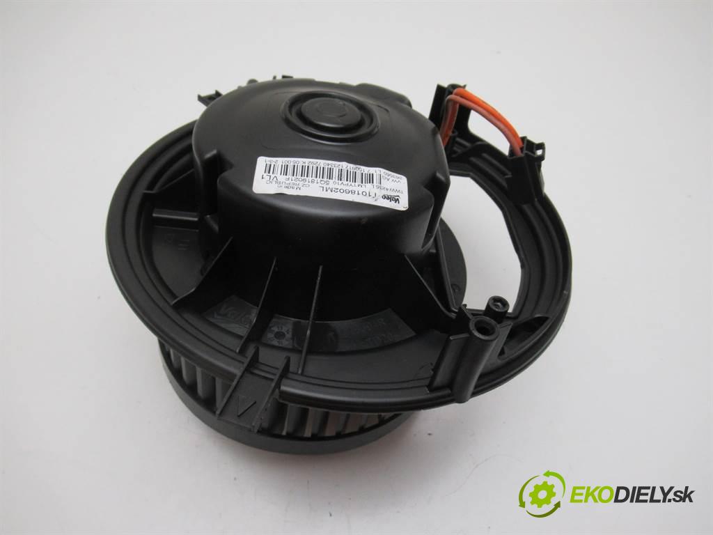 Volkswagen Golf VII LIFT  2017 63 kW HATCHBACK 5D 1.0TSI 86KM 12-20 1000 Ventilátor ventilátor kúrenia 5Q1819021F (Ventilátory kúrenia)