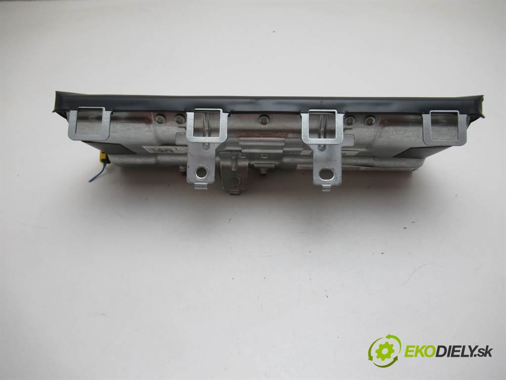 Volkswagen Golf VII LIFT    HATCHBACK 5D 1.0TSI 86KM 12-20  AirBag - - 5G1880841G