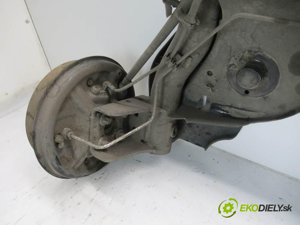 Dacia Sandero II  2015 54 kW HATCHBACK 5D 1.2B 73KM 12-16 1100 zadní část výztuha 555012648R