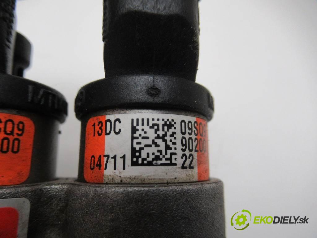 . .    A  Vstrekovače do plynového pedálu LPG BRC 67R-010185