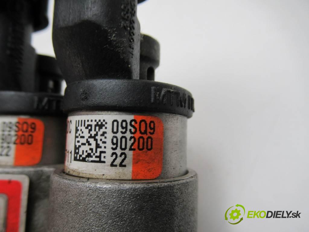 . .    A  Vstrekovače do plynového pedálu LPG BRC 67R-010185