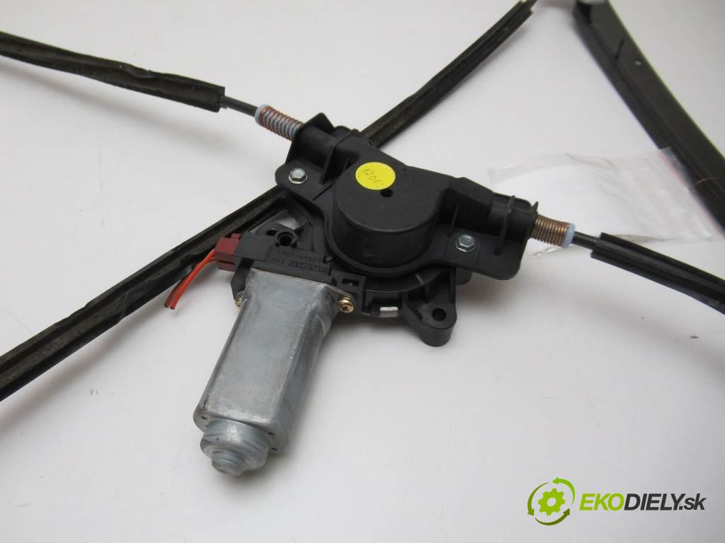 Chrysler Voyager IV  2003 105kw 2.5CRD 141KM 01-07 2500 mechanismus okna přední část levý