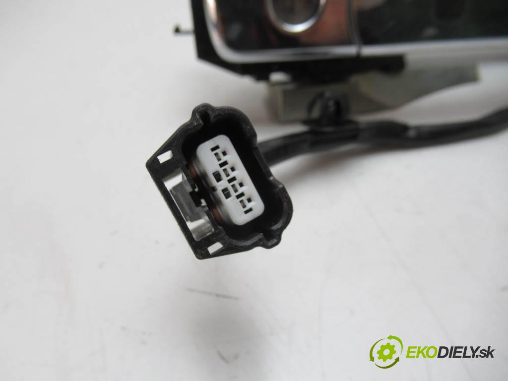 Nissan X-Trail  2011 110 kW T31 2.0DCI 150KM 01-07 2000 Kľučka predný ľavá strana vonkajšia  (Vonkajšie predné ľavé)
