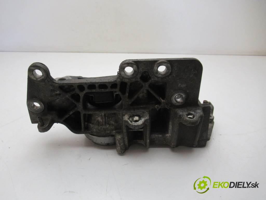 Nissan X-Trail    T31 2.0DCI 150KM 01-07  AirBag motora 11220JD700 (Držáky motoru)