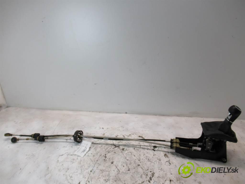 Opel Astra H  2008 81 kW HATCHBACK 3D 1.7CDTI 125KM 04-14 1700 Kulisa - -  (Rýchlostné páky / kulisy)