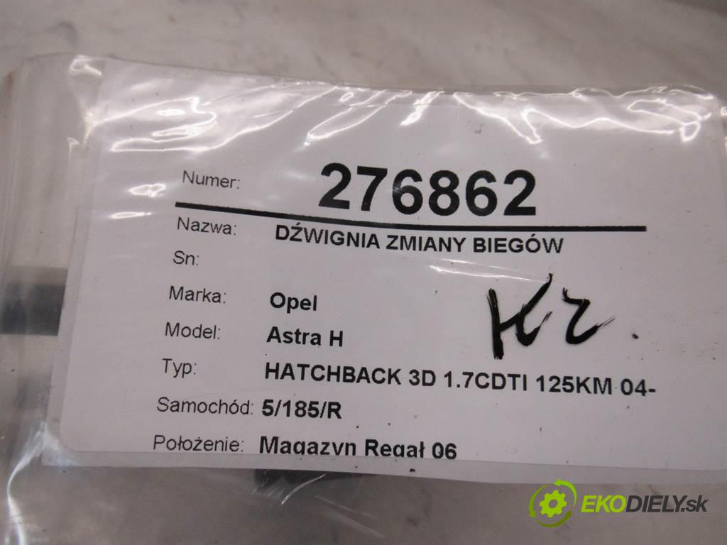 Opel Astra H  2008 81 kW HATCHBACK 3D 1.7CDTI 125KM 04-14 1700 Kulisa - -  (Rýchlostné páky / kulisy)
