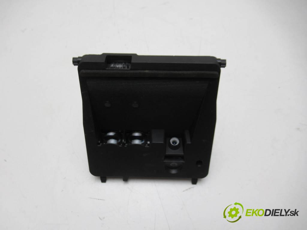 Toyota Yaris III LIFT    HATCHBACK 5D 1.0VVTI 69KM 14-  Kamera radar Modul 88181-0D020