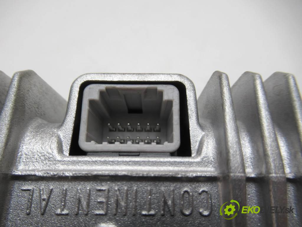 Toyota Yaris III LIFT    HATCHBACK 5D 1.0VVTI 69KM 14-  Kamera radar Modul 88181-0D020