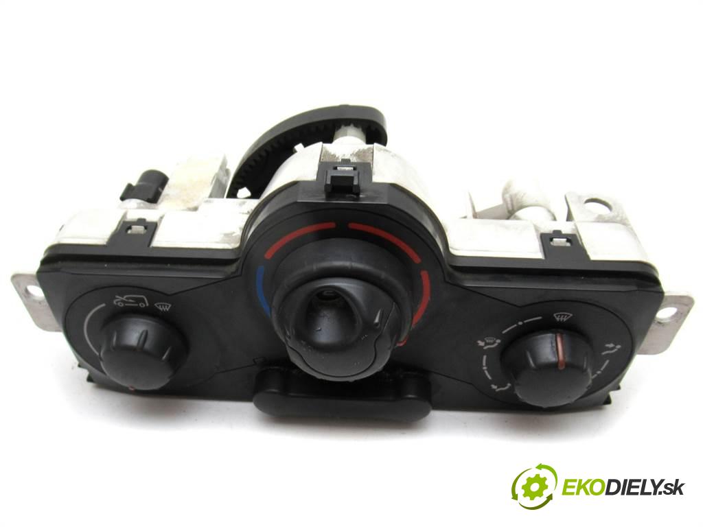 Renault Kangoo II  2008 50 kW III 1.5DCI 68KM 08-13 1500 Panel ovládania kúrenia  (Prepínače, spínače, tlačidlá a ovládače kúrenia)