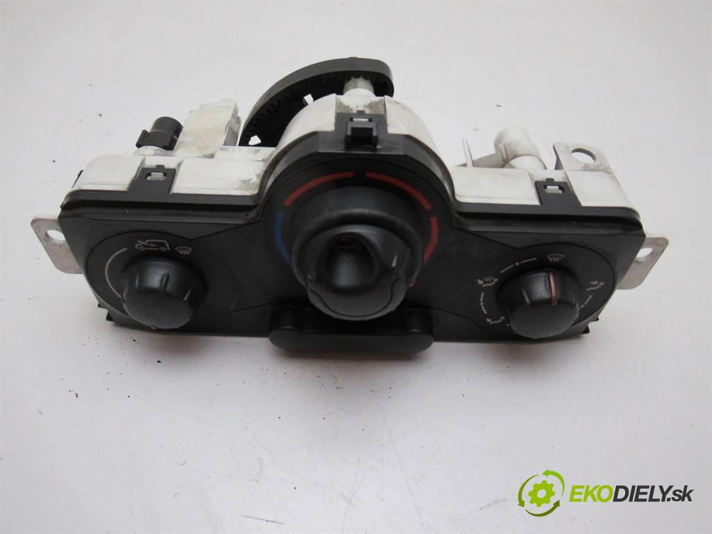 Renault Kangoo II  2008 50 kW III 1.5DCI 68KM 08-13 1500 Panel ovládania kúrenia  (Prepínače, spínače, tlačidlá a ovládače kúrenia)