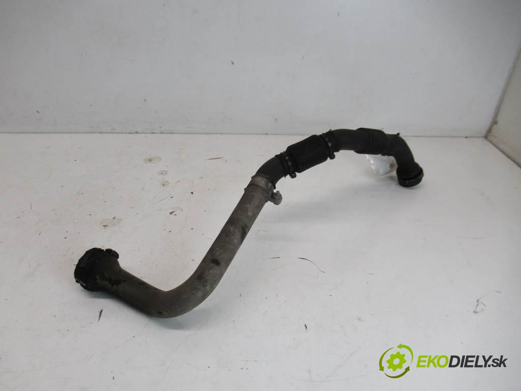 Renault Kangoo II    III 1.5DCI 68KM 08-13  Rúra hadice trubka vzduchu 8200874705 (Hadice chlazení vzduchu)