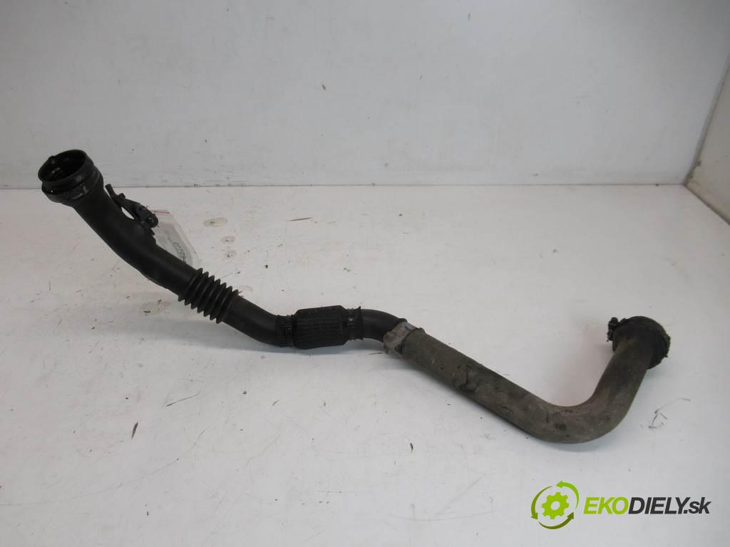 Renault Kangoo II    III 1.5DCI 68KM 08-13  Rúra hadice trubka vzduchu 8200874705 (Hadice chlazení vzduchu)