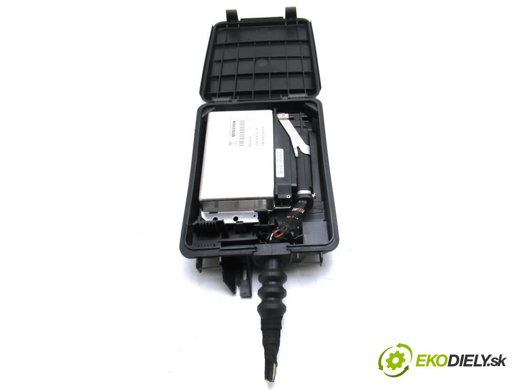 Audi A6 C5 Allroad    2.5TDI 180KM 99-05  Riadiaca jednotka prevodovky - 4Z7927156N (Riadiace jednotky prevodovky)