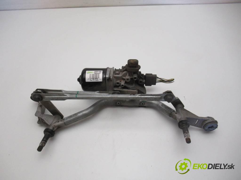 Renault Clio IV  2015 66 kW KOMBI 5D 1.5DCI 90KM 12-19 1500 Mechanizmus stieračov predný 288004542R (Motorčeky stieračov predné)