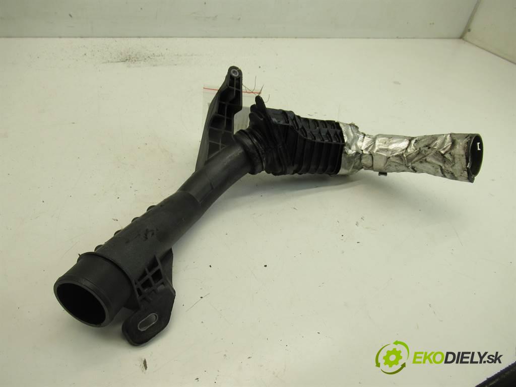 Renault Clio IV  2015 66 kW KOMBI 5D 1.5DCI 90KM 12-19 1500 Rúra hadice turba 144609034R (Hadice intercoolera)