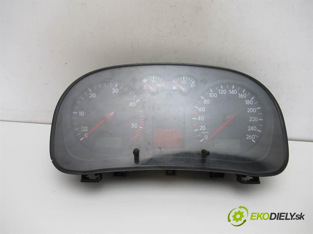 Volkswagen Golf IV  2000 74 kW HATCHBACK 5D 1.9TDI 101KM 97-03 1900 Prístrojovka 1J0920826C (Prístrojové dosky, displeje)