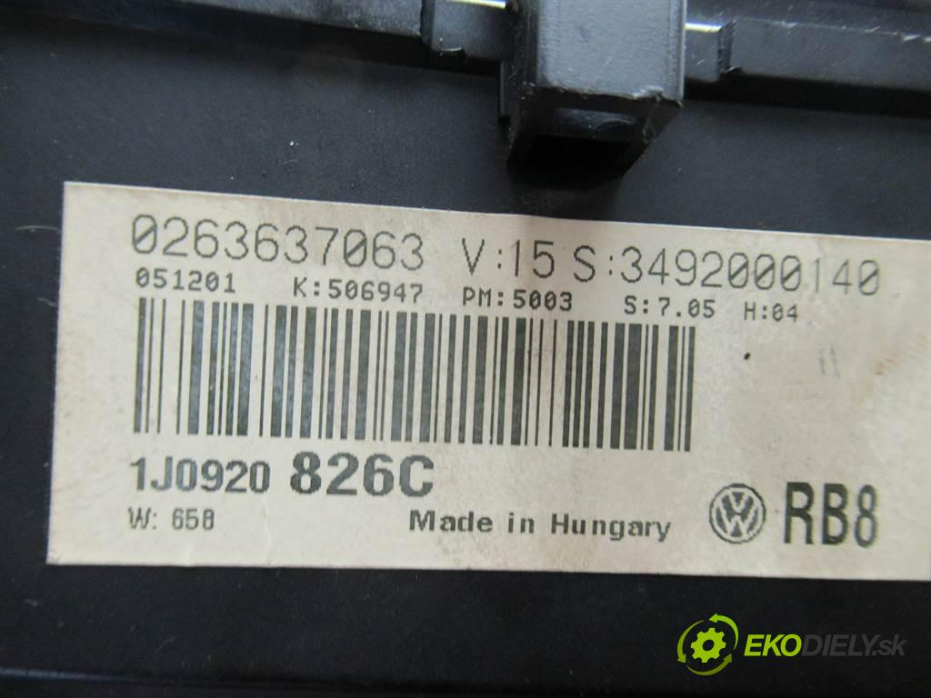 Volkswagen Golf IV  2000 74 kW HATCHBACK 5D 1.9TDI 101KM 97-03 1900 Prístrojovka 1J0920826C (Prístrojové dosky, displeje)