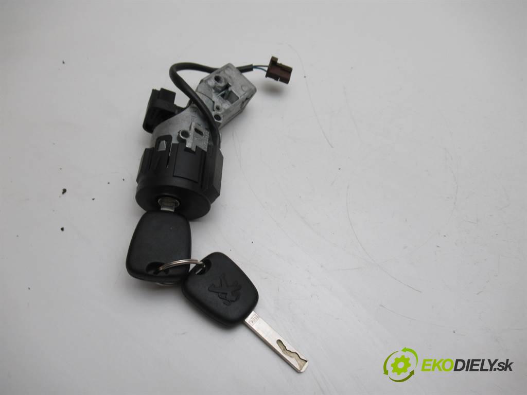 Peugeot 508  2011  SEDAN 4D 1.6HDI 112KM 10-14 1560 spinačka 9663123380 (Spínacie skrinky a kľúče)