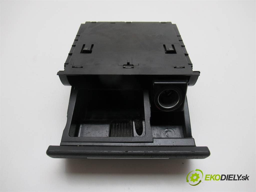 Audi A3 8L FL    HATCHBACK 3D 1.9TDI 130KM 00-03  Popolník 8L0857951C