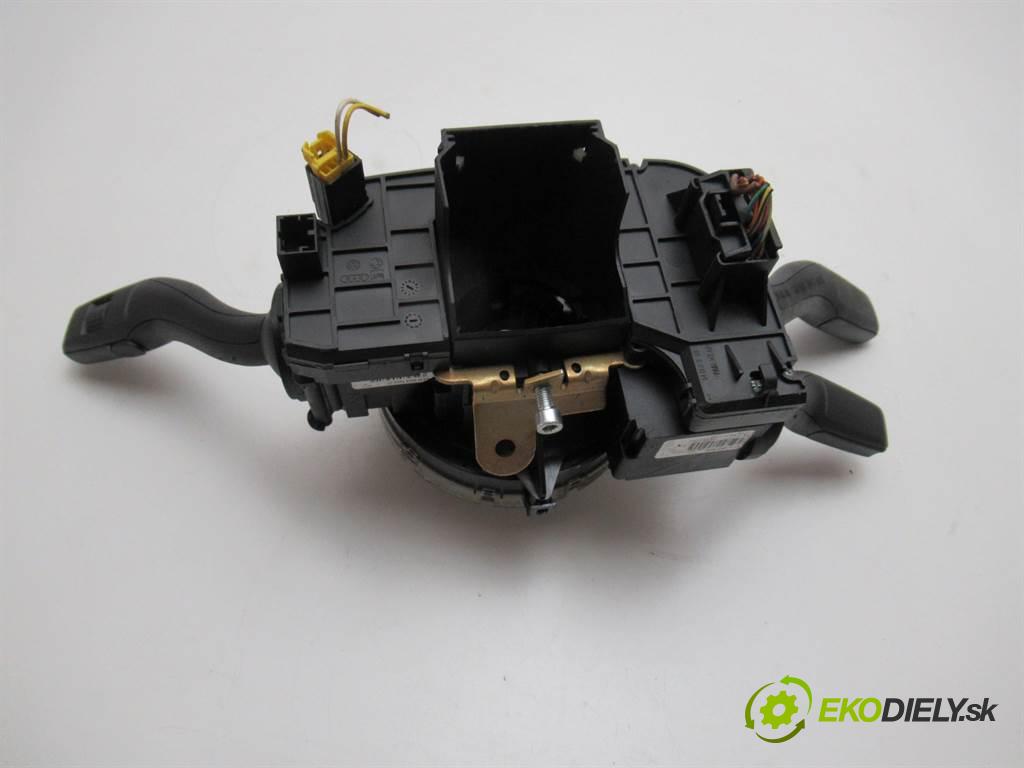 Audi A4 B6  2003 96 kW KOMBI 5D 1.9TDI 130KM 00-04 1900 Prepínač kombinovaný 8E0953549N (Prepínače, spínače, tlačidlá a ovládače kúrenia)