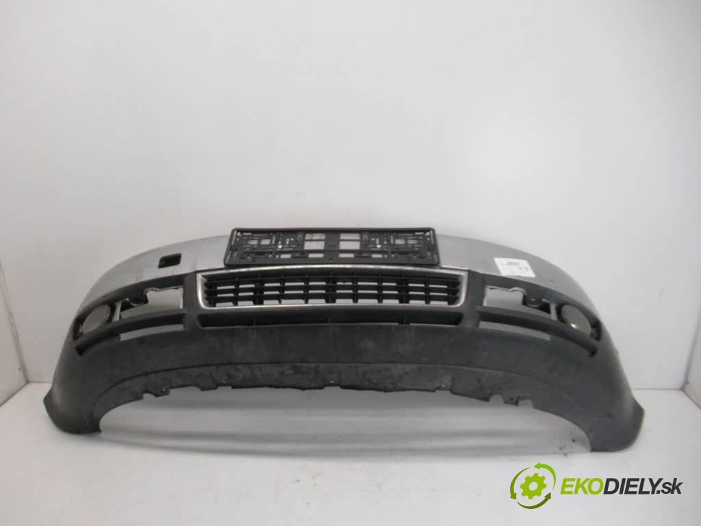 Audi A4 B6  2003 96 kW KOMBI 5D 1.9TDI 130KM 00-04 1900 Nárazník predný  (Ostatné)