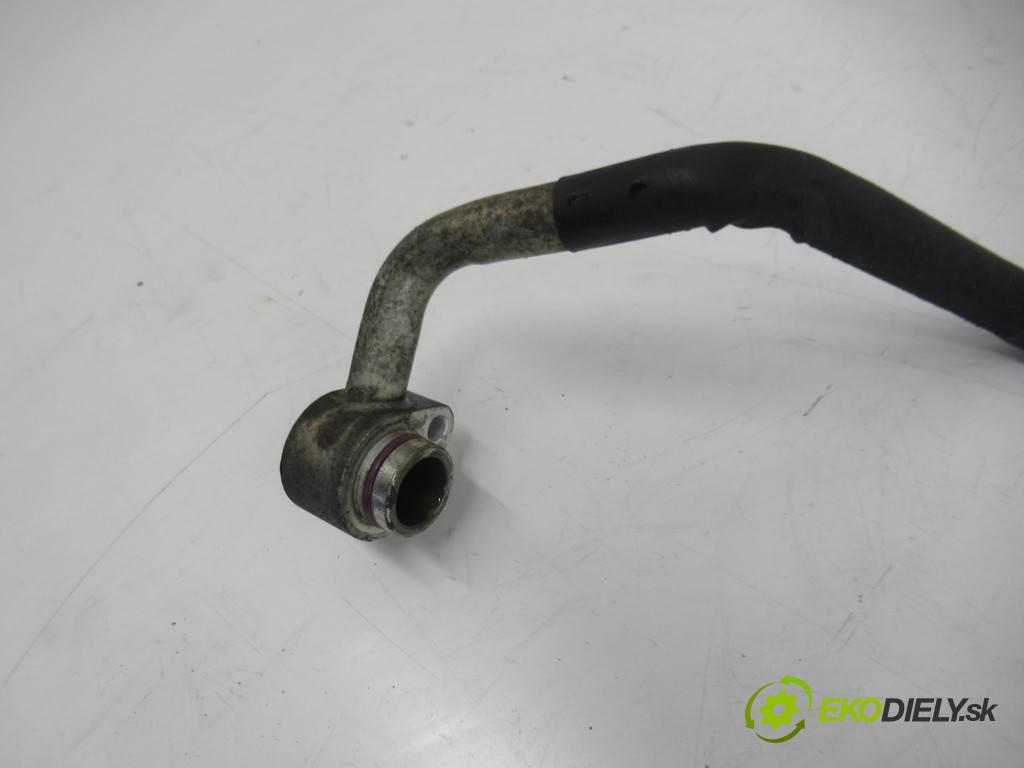 Audi A4 B6    KOMBI 5D 1.9TDI 130KM 00-04  rúrka klimatizace 8E0260707BE (Rozvody klimatizace)