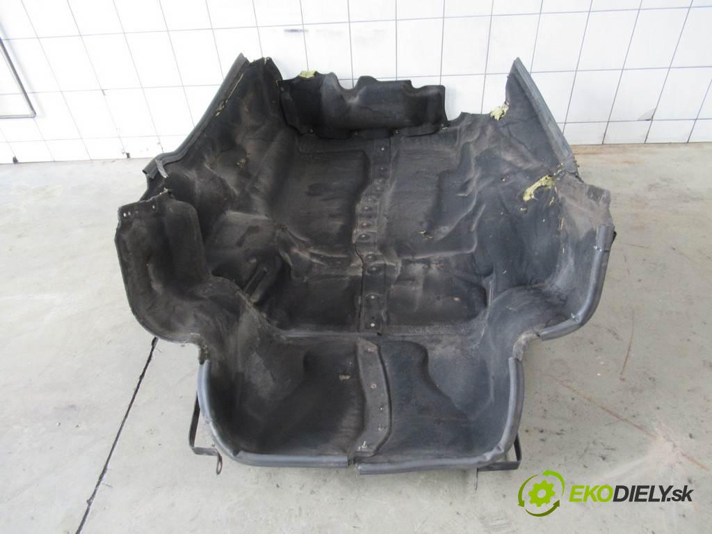 DAF XF 106    EURO6 SPACECAB MX11 440KM 13-  odhlučnění clona motora 1930362