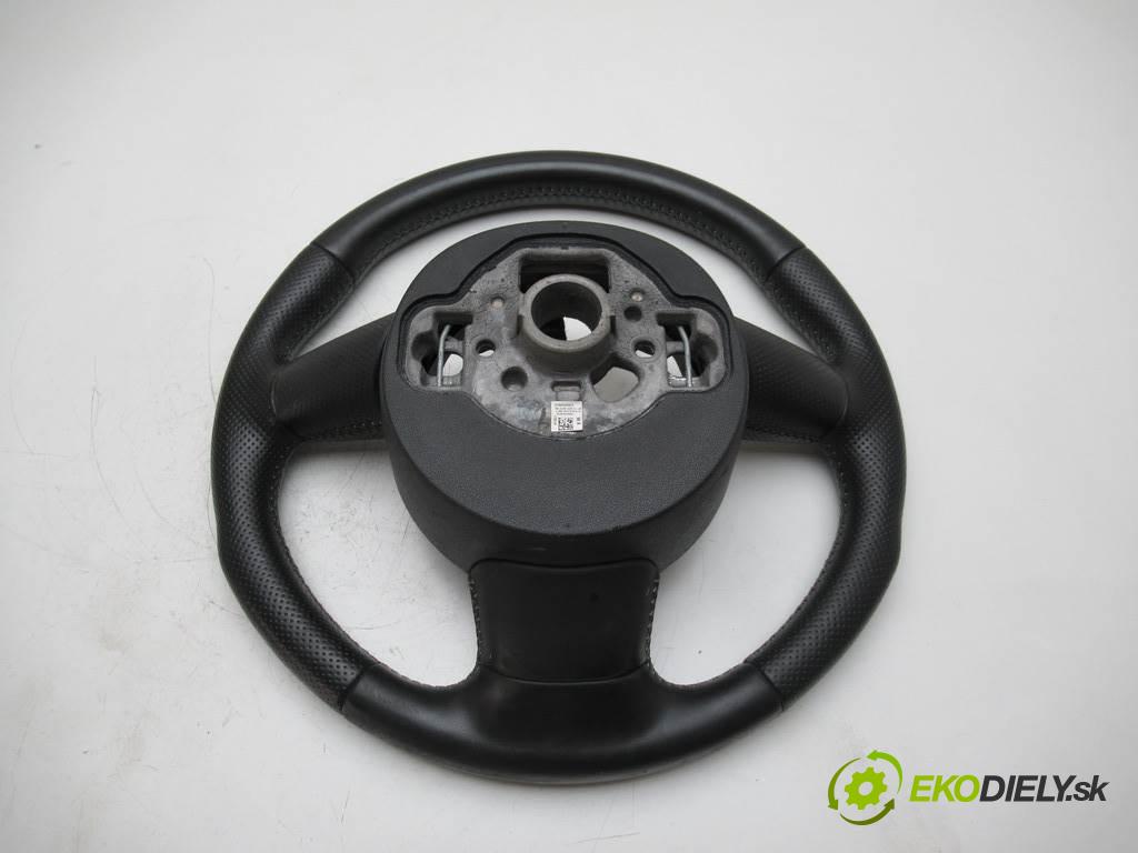 Audi A1  2003 96 kW A6 A7 1900 volant S-LINE 8X0419091L