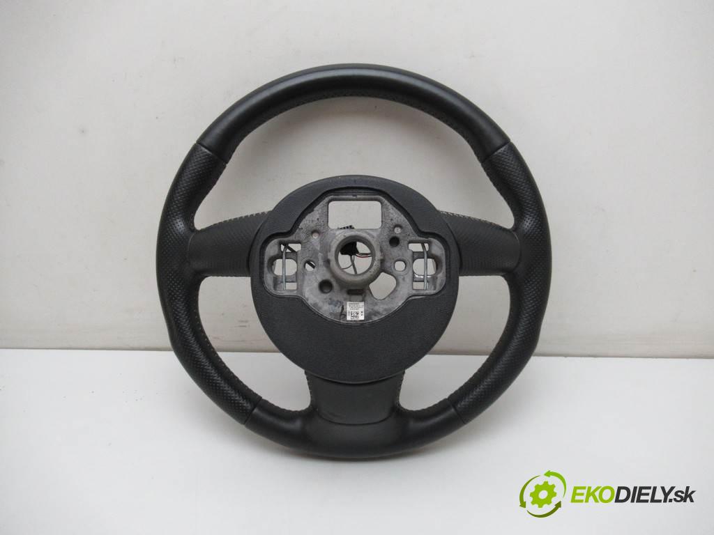 Audi A1  2003 96 kW A6 A7 1900 volant S-LINE 8X0419091L
