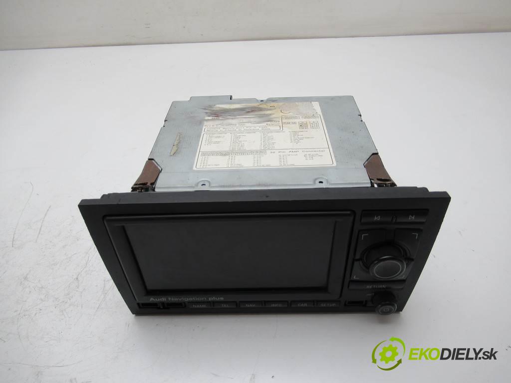 Audi A4 B6  2003 96 kW SEDAN 4D 1.9TDI 130KM 00-04 1900 RADIO