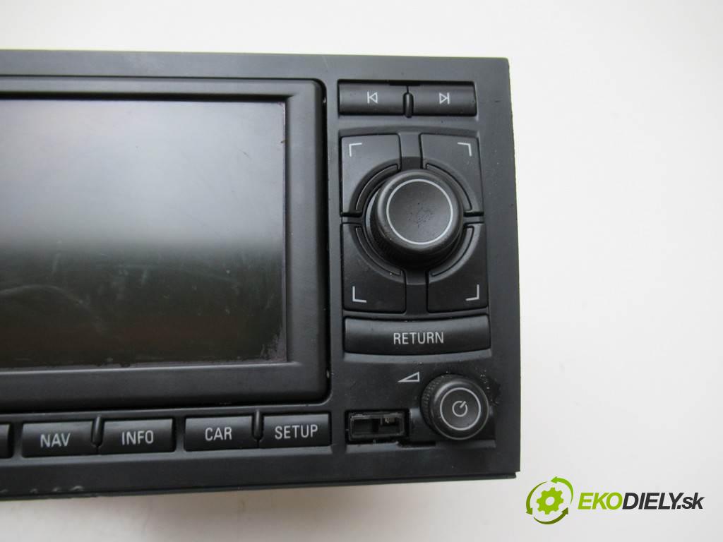 Audi A4 B6  2003 96 kW SEDAN 4D 1.9TDI 130KM 00-04 1900 RADIO